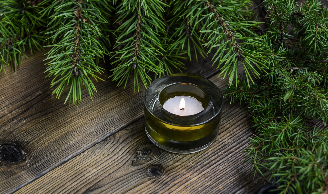 How to Make Eco-Friendly Candles at Home